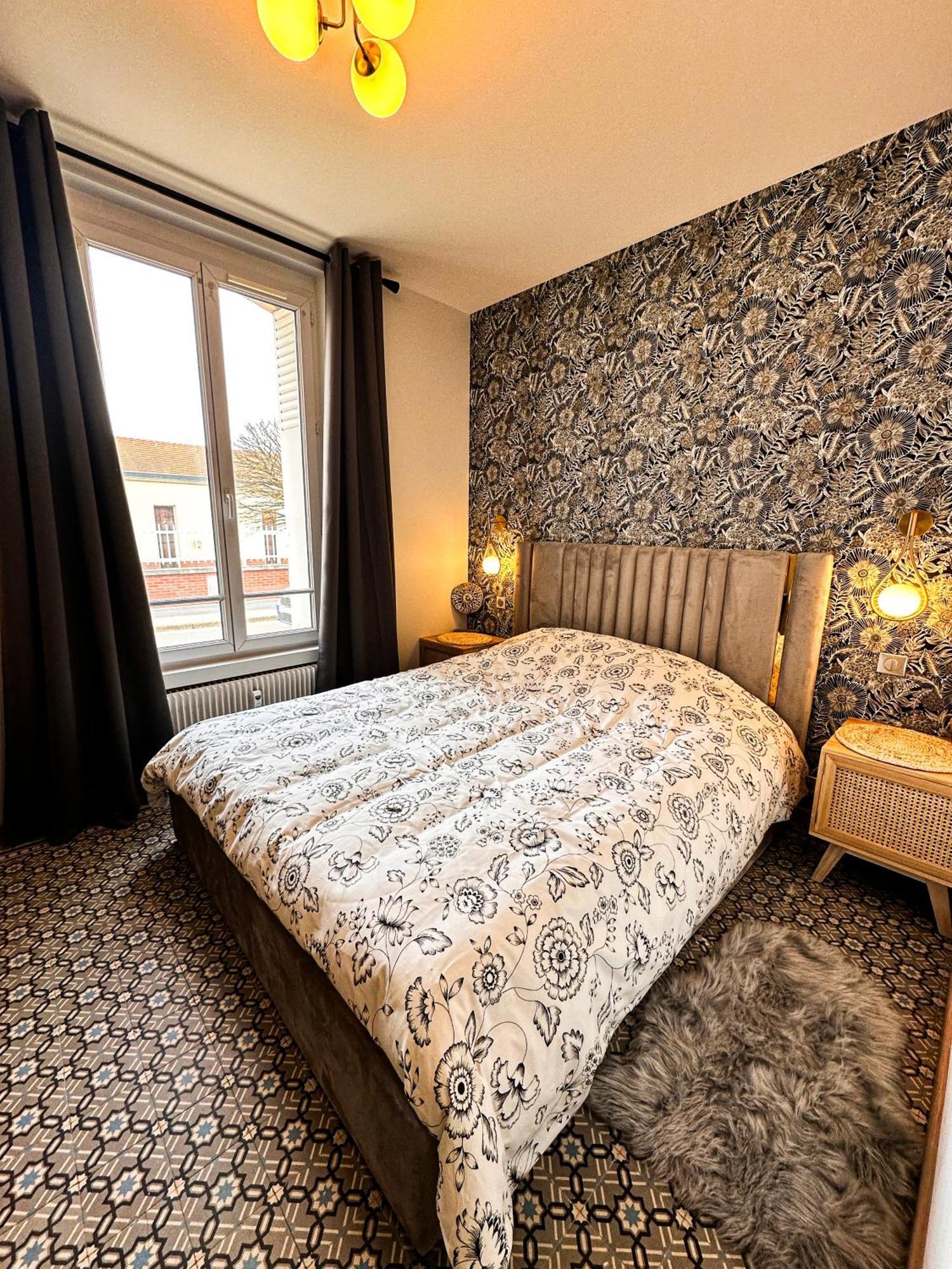L'Echappee Compiegnoise Apartment กงเปียญ ภายนอก รูปภาพ